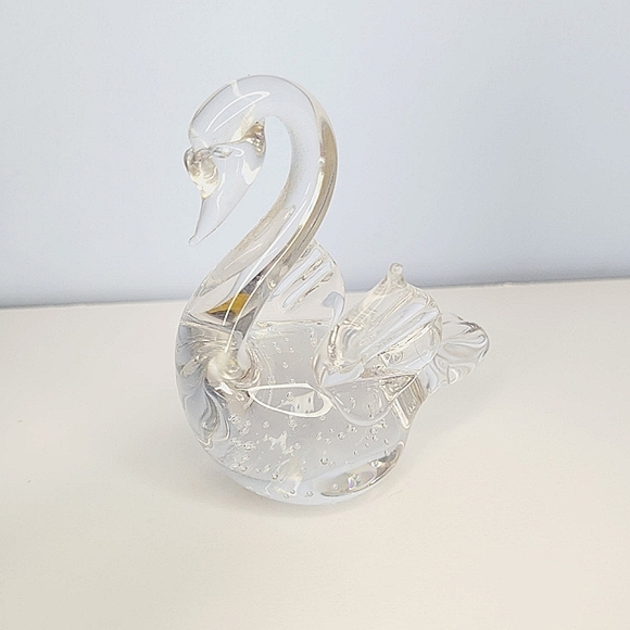 Hand Blown Art Glass Swan Sculpture Paperweight - Picture 1 of 9